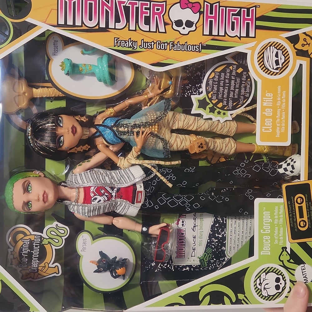 Monster High Cleo De Nile & Duce Gorgon Dolls NWT